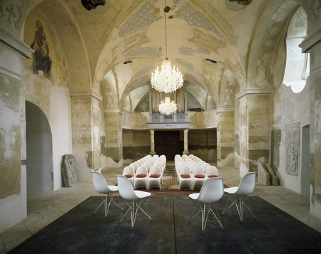 Interiorismo de una iglesia