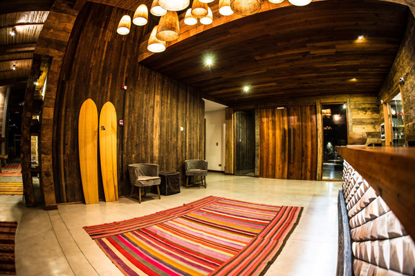 hotel-alaia-lobby
