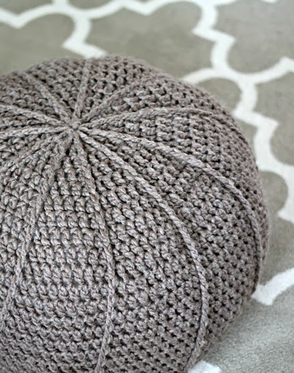 Crochet-Floor-Pouf-Pattern-1_thumb