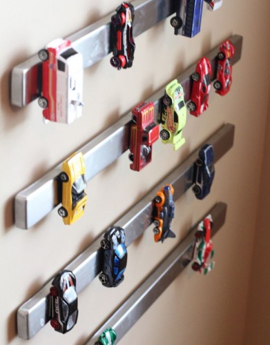9 formas no infantiles de decorar con juguetes