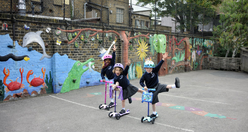 Razones para regalar un scooter Micro