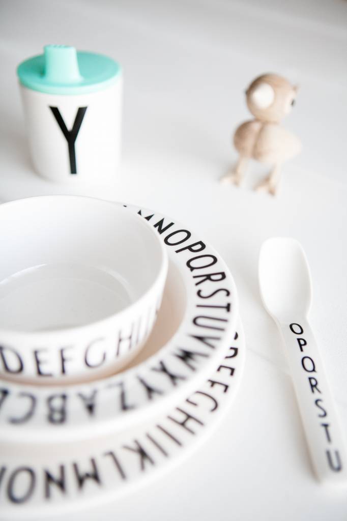 design-letters-melamine-cup