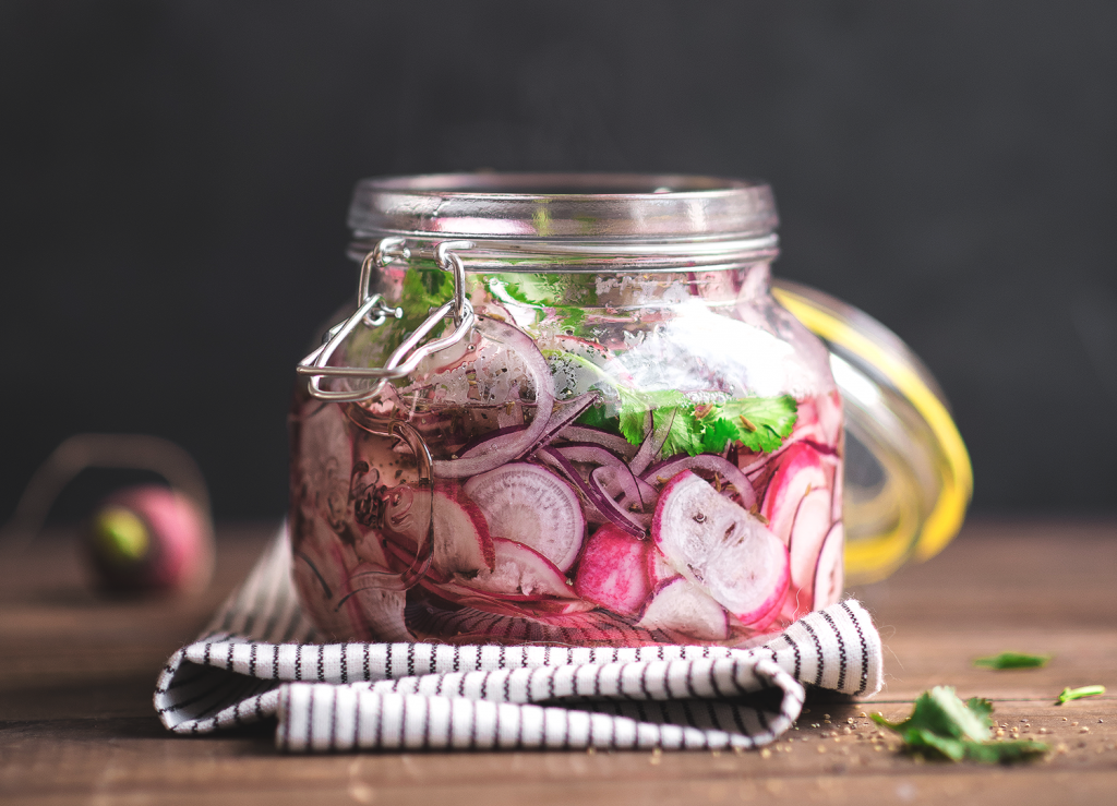 Rabanitos encurtidos