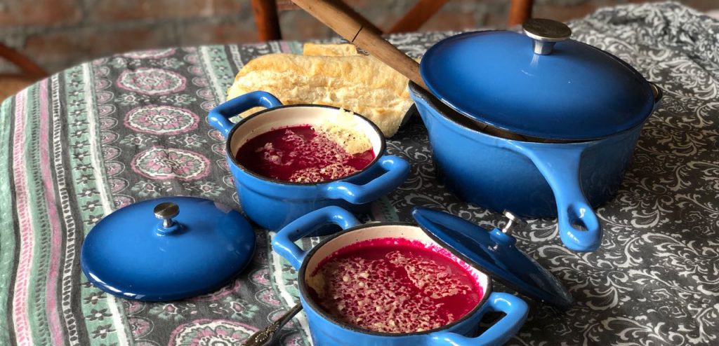 Receta: Sopa de betarraga con queso de cabra por Brann Cookware